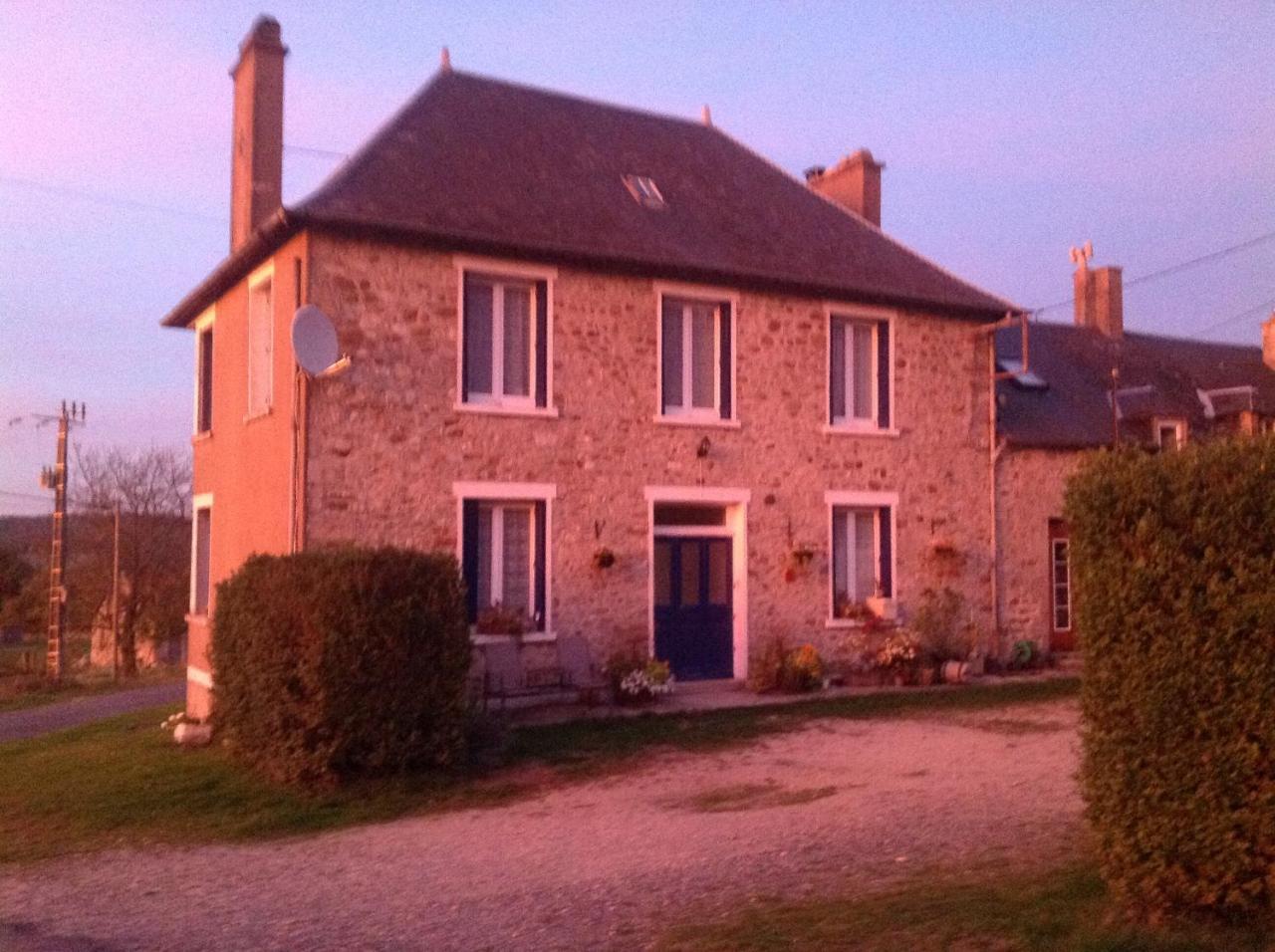 Les Hautes Loignieres Pre-en-Pail-Saint-Samson Exterior foto